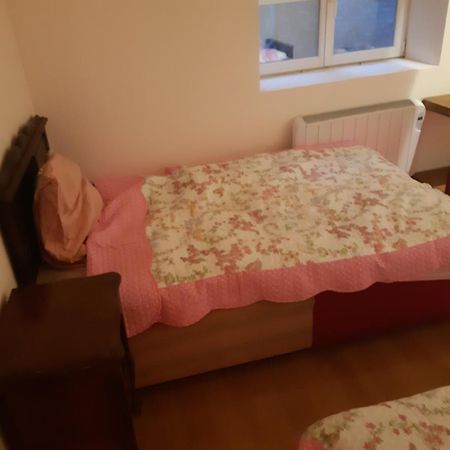 Chic Et Relax Montmarault Exterior foto